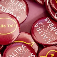 Raccolta firme per la lista Tsipras