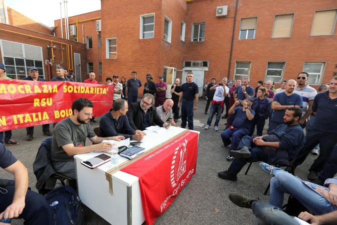 DITTA TITAN CRESPELLANO OCCUPATA DAGLI OPERAI PER CHIUSURA