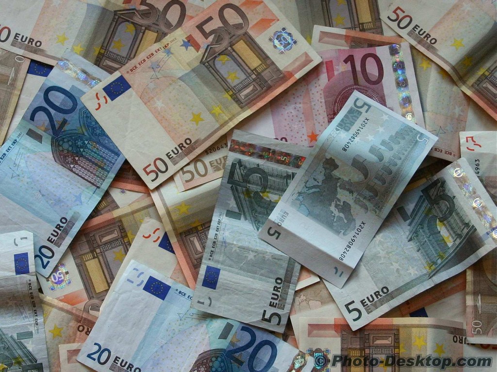 sfondo-banconote-euro-soldi-pdi-42