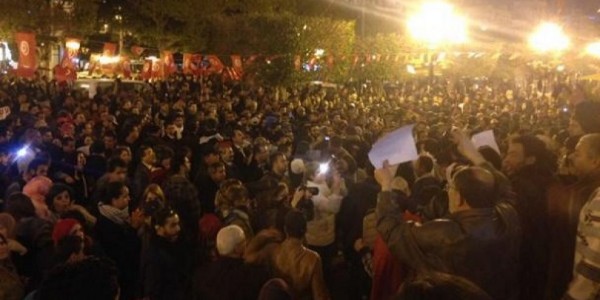 tunisi-manifestazioni-attentato-150318195537_big