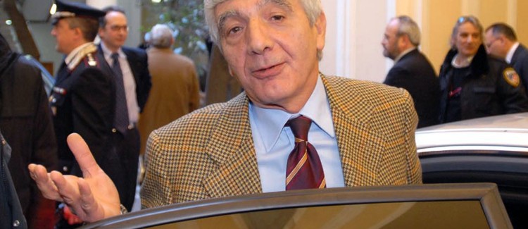 EMERGENZA RIFIUTI, DEGENNARO CONTINUA SOPRALLUOGHI