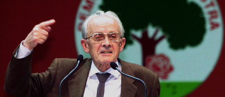 congresso ds pesaro,giovanni berlinguer tiene il suo intervento