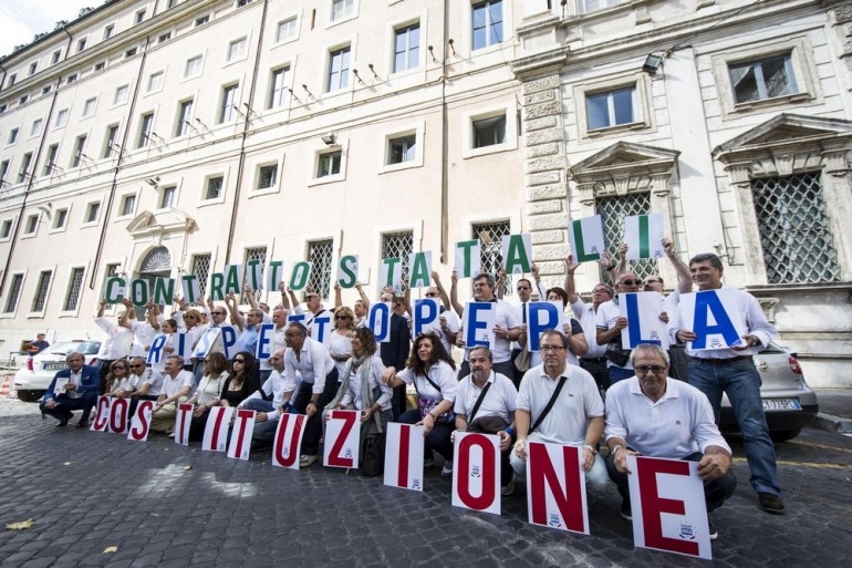 blocco-stipendi-statali-770x513