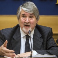 Conferenza stampa del ministro Poletti su lavoro giovanile