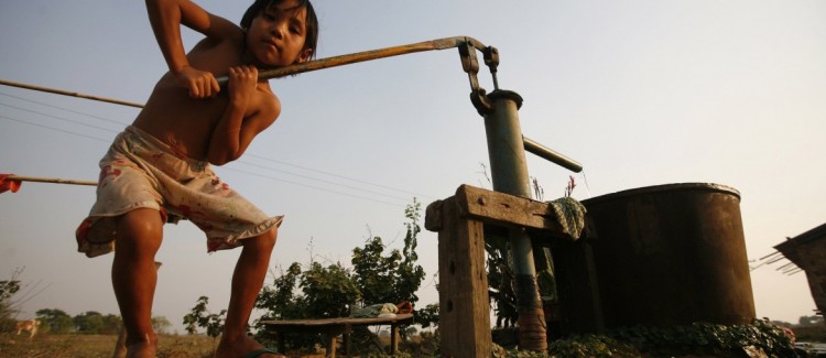 02est3-pozzo-india-reuters