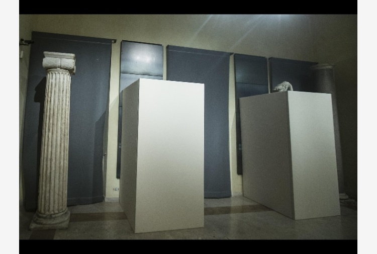 statue.jpg_997313609